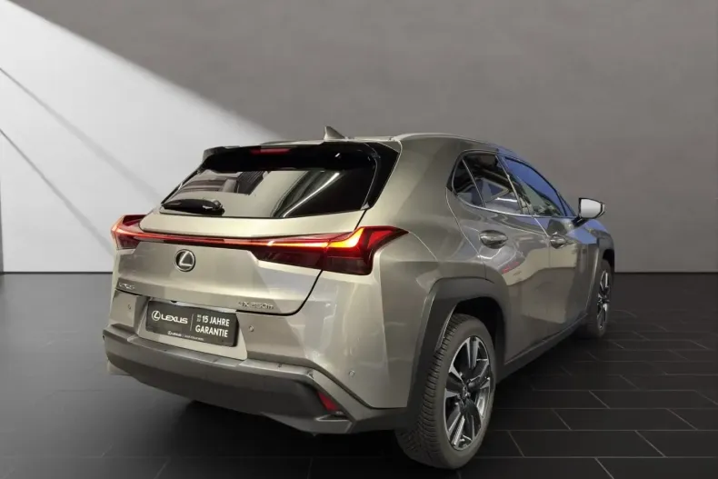 Lexus UX din 2023 cu 19.947 km - oferta LEX166649 - foto 4