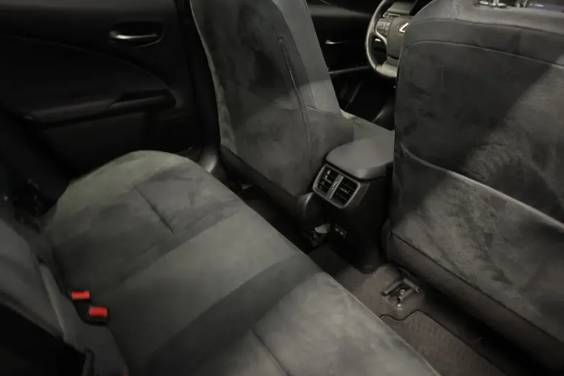 Lexus UX din 2023 cu 19.947 km - oferta LEX166649 - foto 15