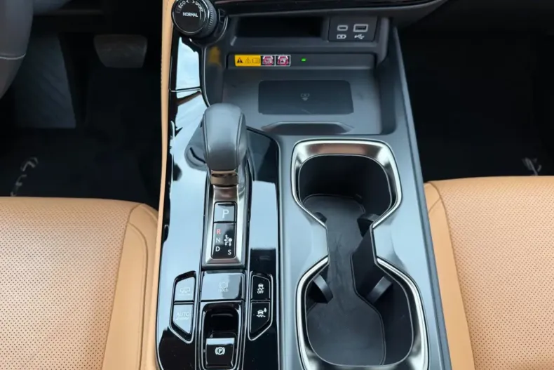 Lexus NX 450h din 2022 cu 60.406 km - oferta LEX166655 - foto 37