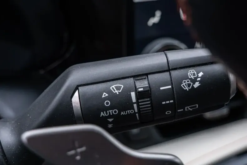 Lexus NX 450h din 2022 cu 88.847 km - oferta LEX166656 - foto 25