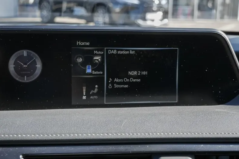 Lexus UX din 2022 cu 45.813 km - oferta LEX166660 - foto 18