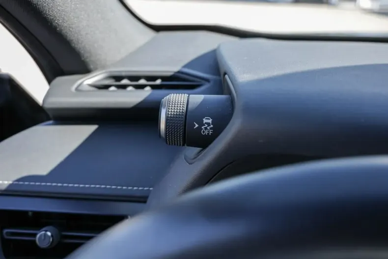 Lexus UX din 2022 cu 45.813 km - oferta LEX166660 - foto 31