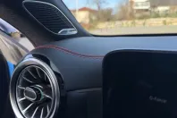 Mercedes-Benz CLA 200 din 2023 cu 54.546 km - oferta MER166667 - foto 13