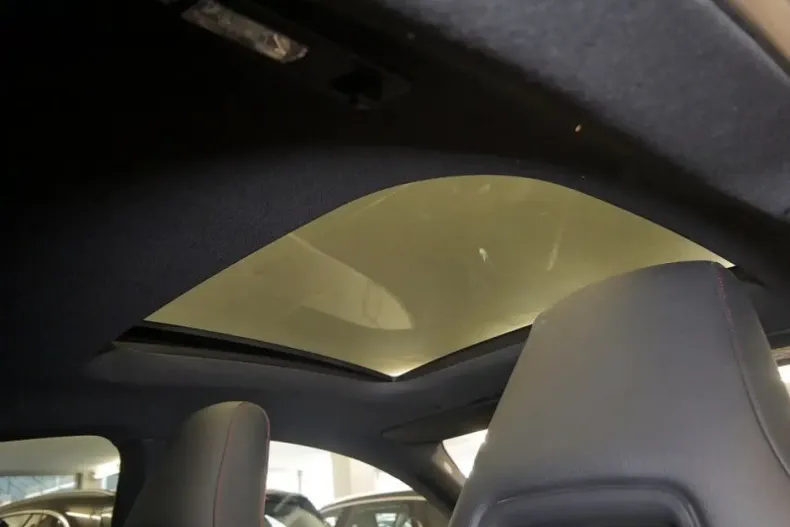 Mercedes-Benz CLA 180 din 2024 cu 12.611 km - oferta MER166669 - foto 10