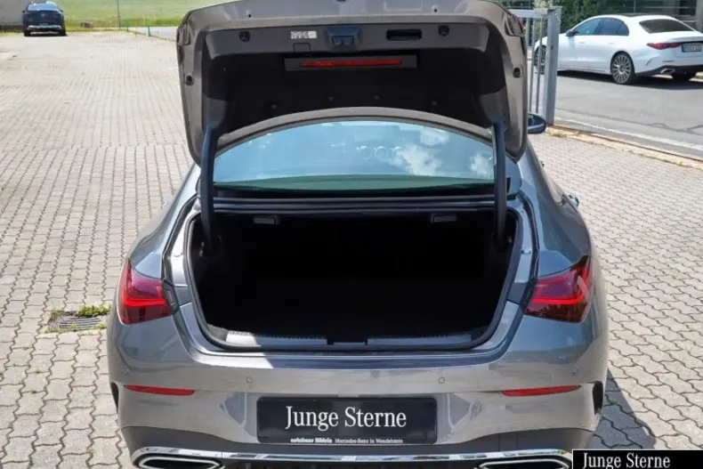 Mercedes-Benz CLA 180 din 2024 cu 22.220 km - oferta MER166670 - foto 17