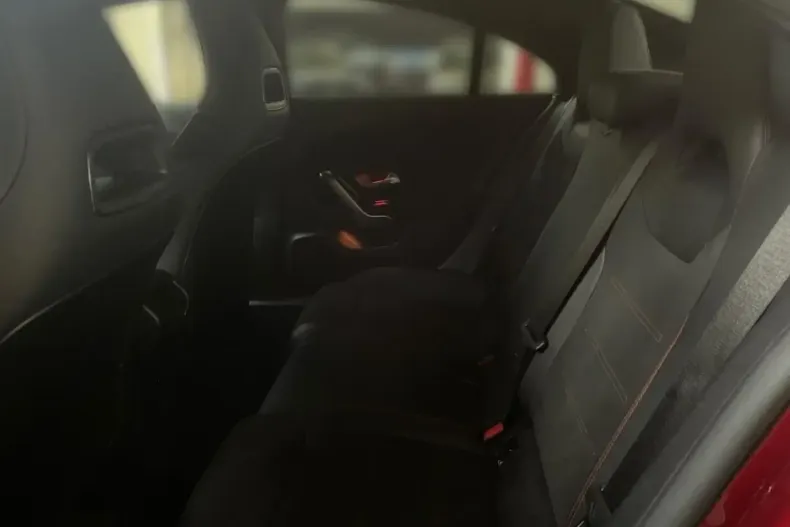 Mercedes-Benz CLA 250 din 2022 cu 63.500 km - oferta MER166671 - foto 11