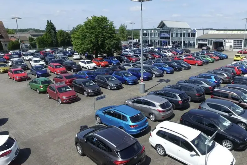 Mercedes-Benz CLA 180 din 2024 cu 12.084 km - oferta MER166672 - foto 8