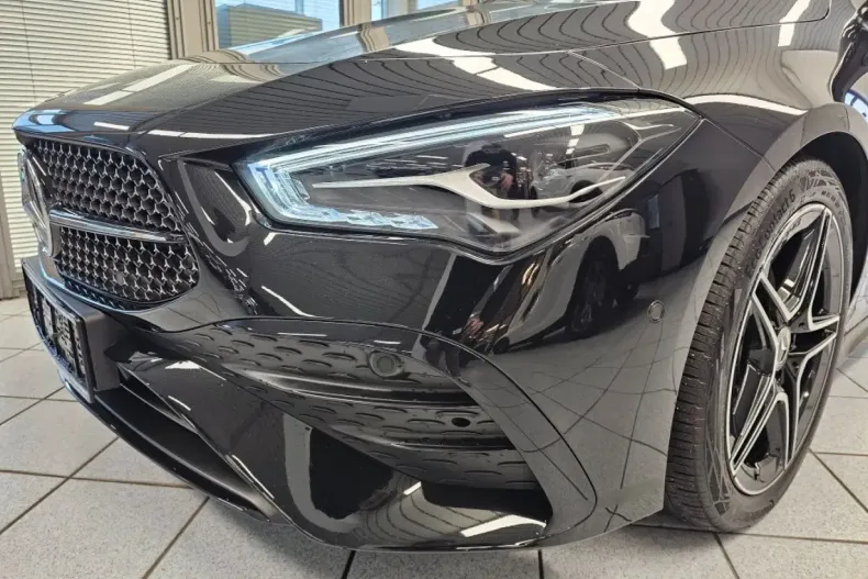 Mercedes-Benz CLA 180 din 2024 cu 12.084 km - oferta MER166672 - foto 25