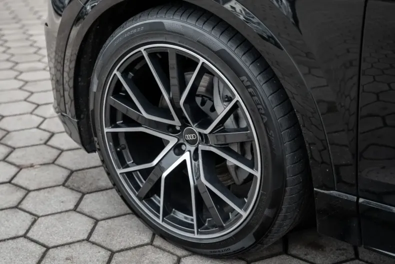 Audi Q8 din 2022 cu 85.390 km - oferta AUD166686 - foto 4