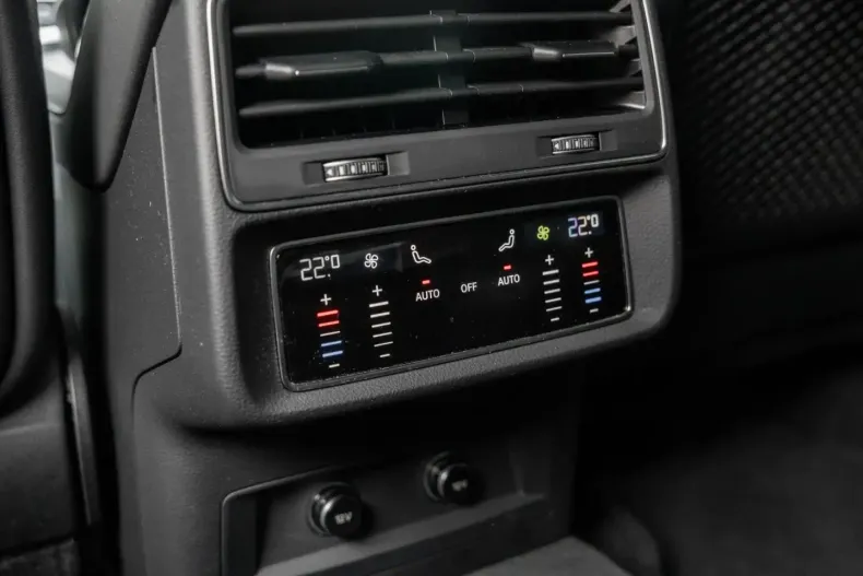 Audi Q8 din 2022 cu 85.390 km - oferta AUD166686 - foto 7