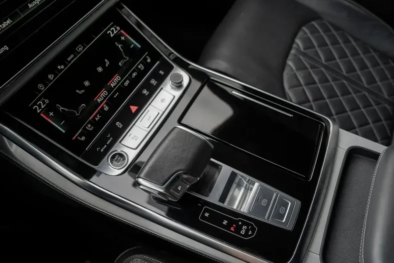 Audi Q8 din 2022 cu 85.390 km - oferta AUD166686 - foto 17