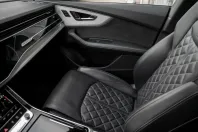 Audi Q8 din 2022 cu 85.390 km - oferta AUD166686 - foto 19