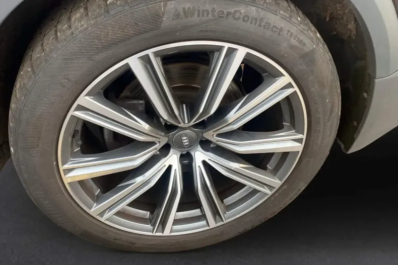 Audi Q8 din 2021 cu 96.100 km - oferta AUD166690 - foto 6