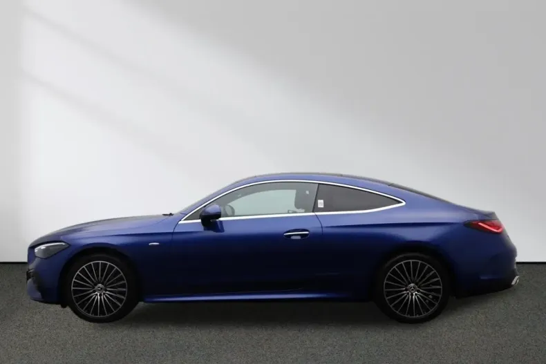 Mercedes-Benz CLE 300 din 2024 cu 3.650 km - oferta MER166695 - foto 3