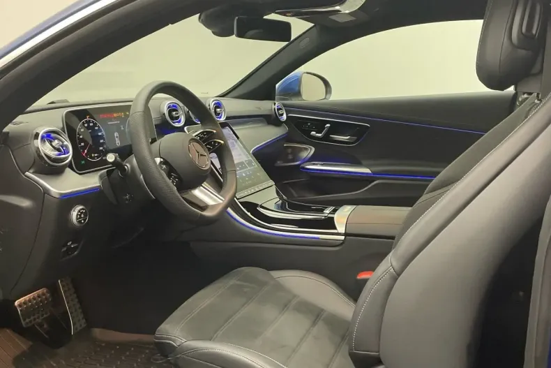 Mercedes-Benz CLE 300 din 2024 cu 3.650 km - oferta MER166695 - foto 12