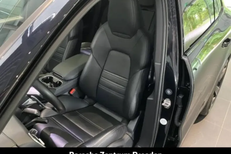 Porsche Cayenne din 2022 cu 87.089 km - oferta POR166701 - foto 5