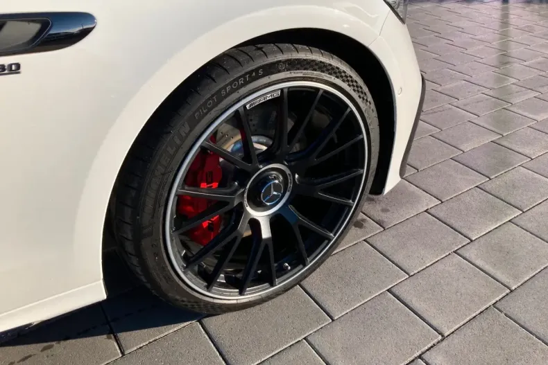 Mercedes-Benz E 53 AMG din 2025 cu 11.900 km - oferta MER166719 - foto 4