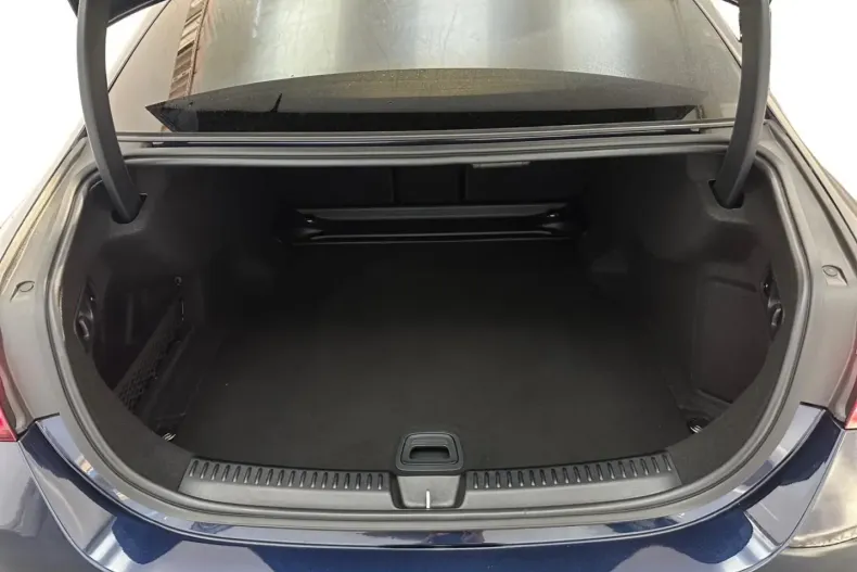 Mercedes-Benz E 220 din 2024 cu 21.670 km - oferta MER166720 - foto 6