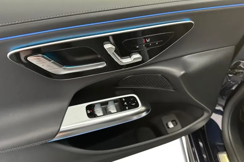 Mercedes-Benz E 220 din 2024 cu 21.670 km - oferta MER166720 - foto 13