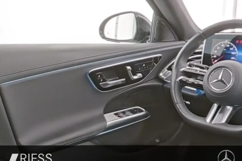 Mercedes-Benz E 300 din 2024 cu 57.288 km - oferta MER166722 - foto 8