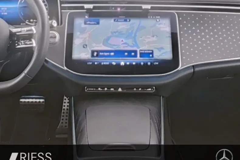 Mercedes-Benz E 300 din 2024 cu 57.288 km - oferta MER166722 - foto 9