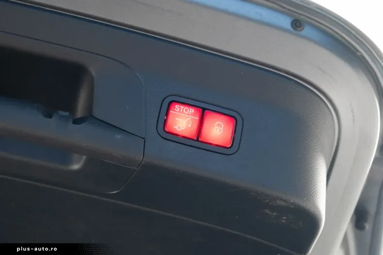 Mercedes-Benz GLC 200 din 2020 cu 86.000 km - oferta MER166726 - foto 16