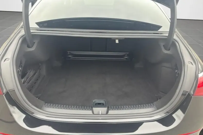 Mercedes-Benz E 200 din 2024 cu 53.393 km - oferta MER166727 - foto 16