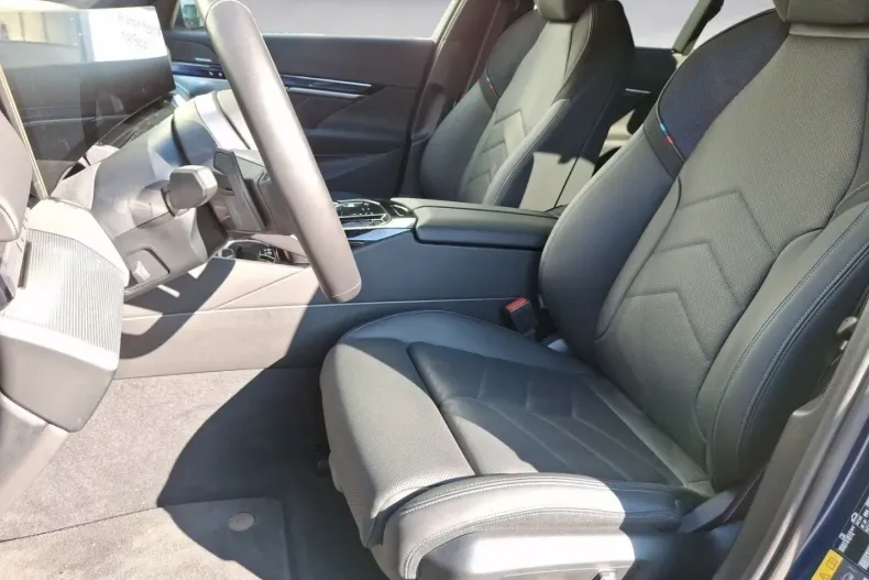 BMW 550 din 2024 cu 12.081 km - oferta BMW166728 - foto 7