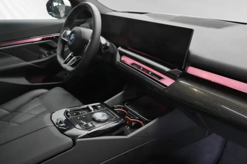 BMW 550 din 2024 cu 14.600 km - oferta BMW166729 - foto 3