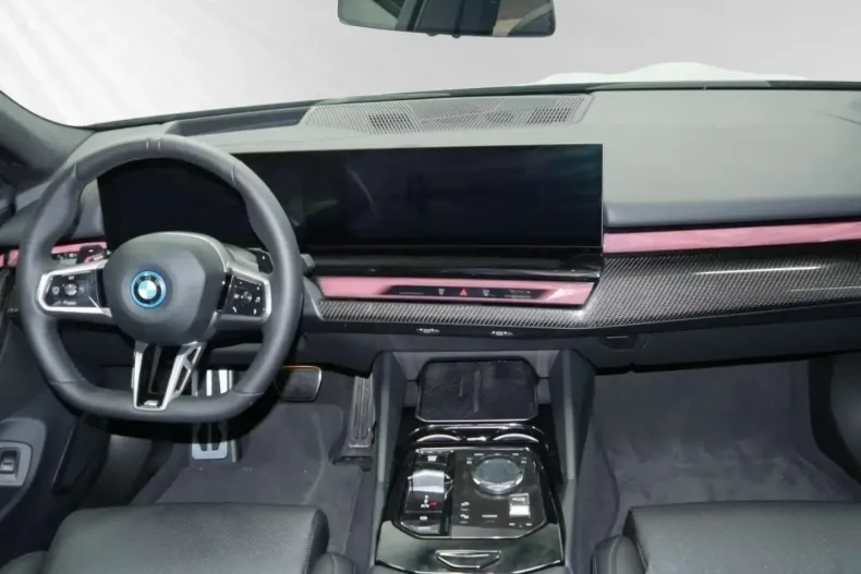 BMW 550 din 2024 cu 14.600 km - oferta BMW166729 - foto 4