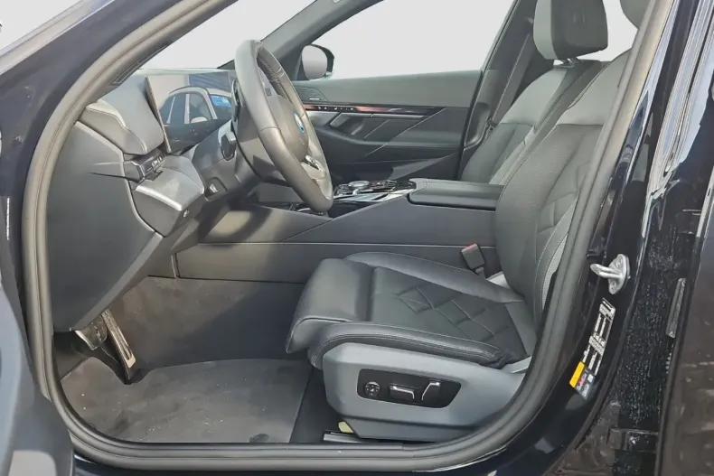 BMW 550 din 2024 cu 27.000 km - oferta BMW166731 - foto 9