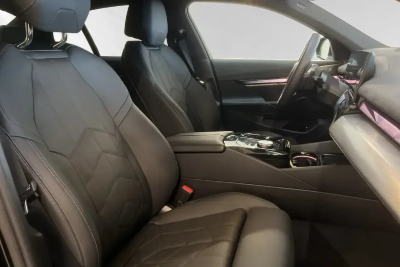 BMW 550 din 2025 cu 20.700 km - oferta BMW166732 - foto 7