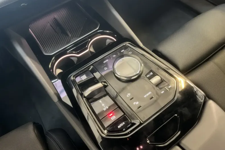 BMW 550 din 2025 cu 20.700 km - oferta BMW166732 - foto 10