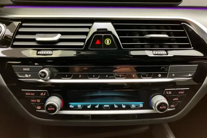 BMW 545 din 2022 cu 67.700 km - oferta BMW166733 - foto 18