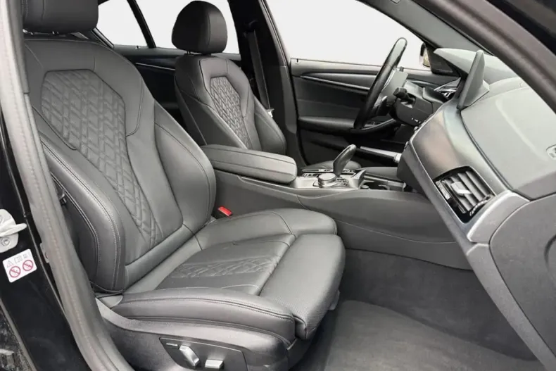 BMW 545 din 2022 cu 71.400 km - oferta BMW166734 - foto 12