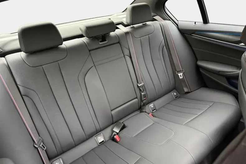 BMW 545 din 2022 cu 71.400 km - oferta BMW166734 - foto 13