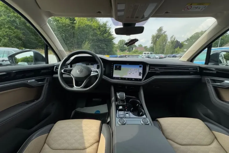 Volkswagen Touareg din 2024 cu 10.999 km - oferta VOL166738 - foto 16