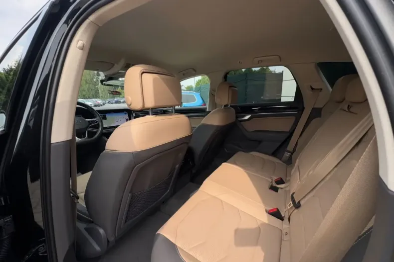 Volkswagen Touareg din 2024 cu 10.999 km - oferta VOL166738 - foto 22