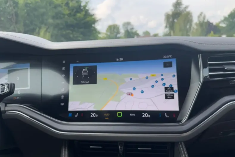 Volkswagen Touareg din 2024 cu 10.999 km - oferta VOL166738 - foto 27