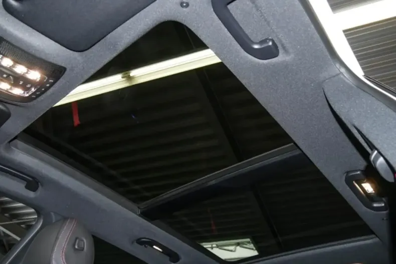 Mercedes-Benz GLE 53 AMG din 2024 cu 11.495 km - oferta MER166739 - foto 11