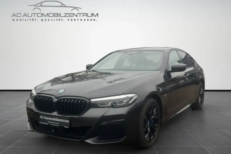BMW 545 din 2022 cu 73.549 km - oferta BMW166740 - foto 1