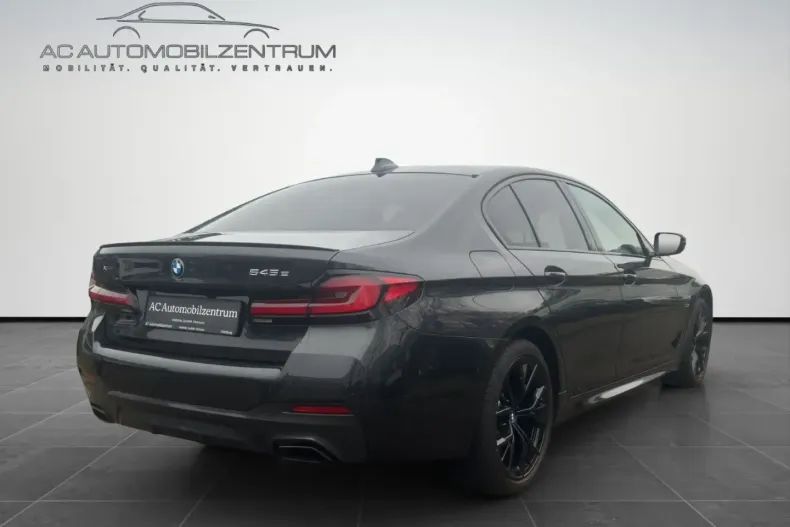 BMW 545 din 2022 cu 73.549 km - oferta BMW166740 - foto 6