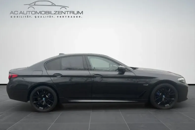 BMW 545 din 2022 cu 73.549 km - oferta BMW166740 - foto 7