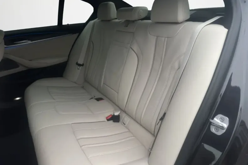 BMW 545 din 2022 cu 73.549 km - oferta BMW166740 - foto 14