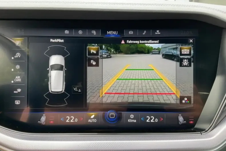 Volkswagen Touareg din 2022 cu 77.448 km - oferta VOL166741 - foto 16