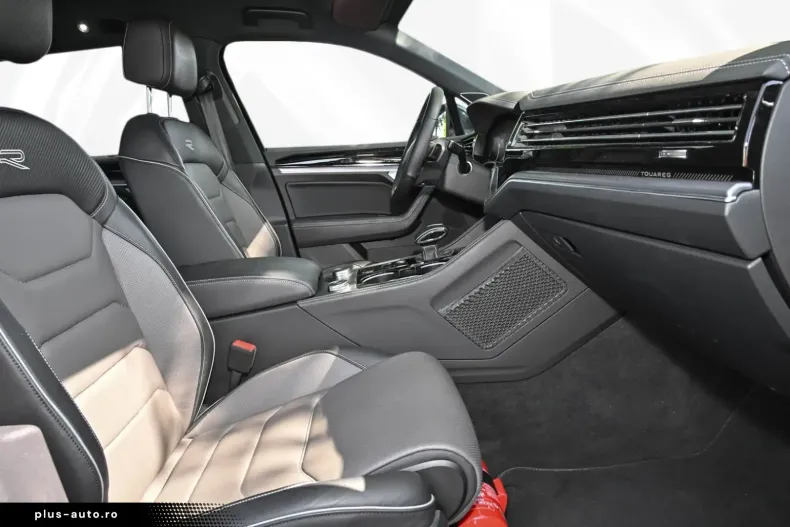 Volkswagen Touareg din 2023 cu 64.923 km - oferta VOL166742 - foto 5