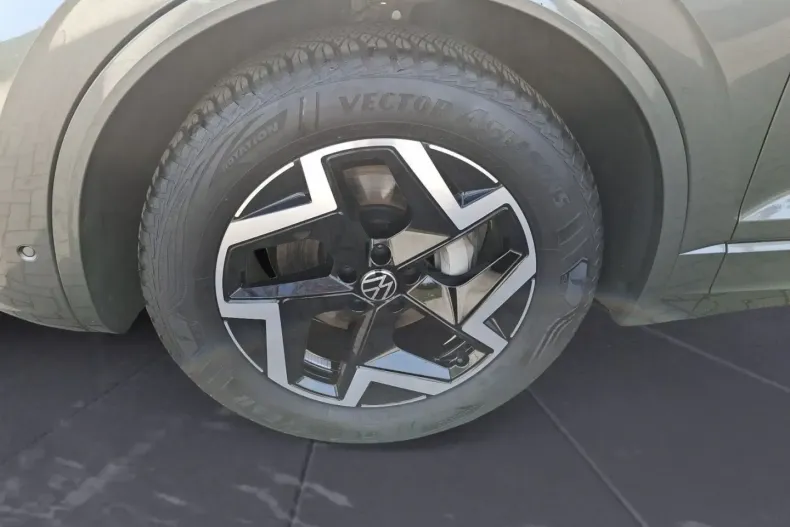 Volkswagen Touareg din 2025 cu 27.063 km - oferta VOL166743 - foto 11