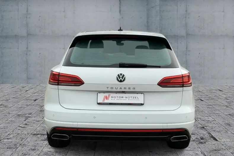 Volkswagen Touareg din 2022 cu 81.238 km - oferta VOL166744 - foto 4