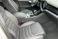 Volkswagen Touareg din 2022 cu 81.238 km - oferta VOL166744 - foto 11