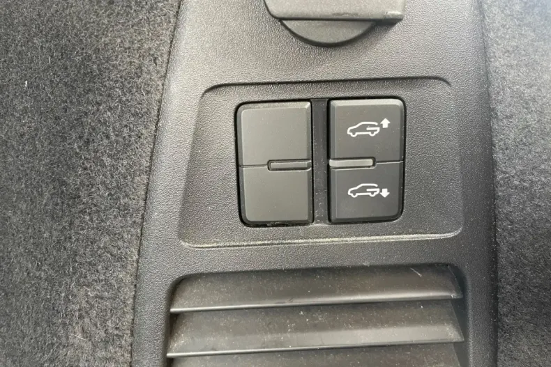 Volkswagen Touareg din 2022 cu 99.989 km - oferta VOL166746 - foto 5